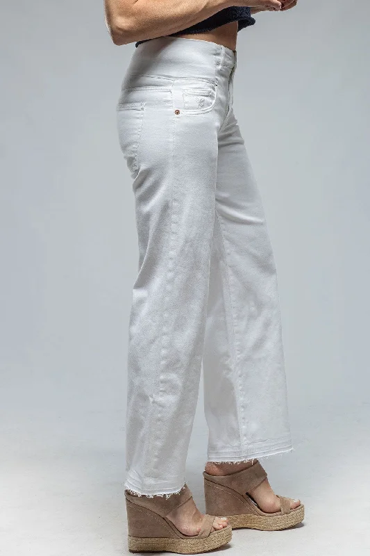 Elisa Open Hem Jean In White