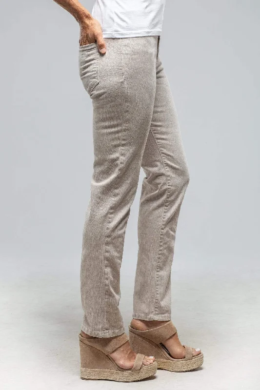 Jonesy Straight Cropped Jean In Stone