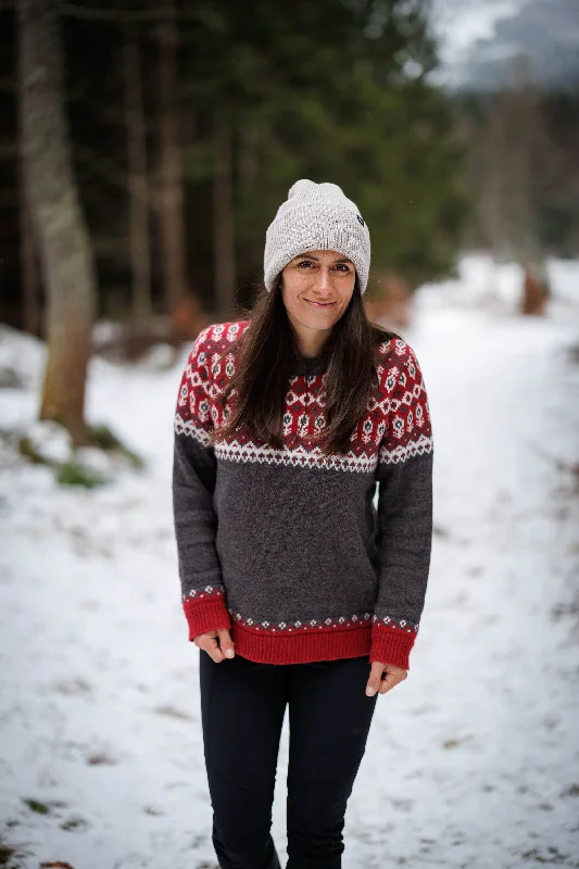 Svalbard Knit Sweater - Winterberry