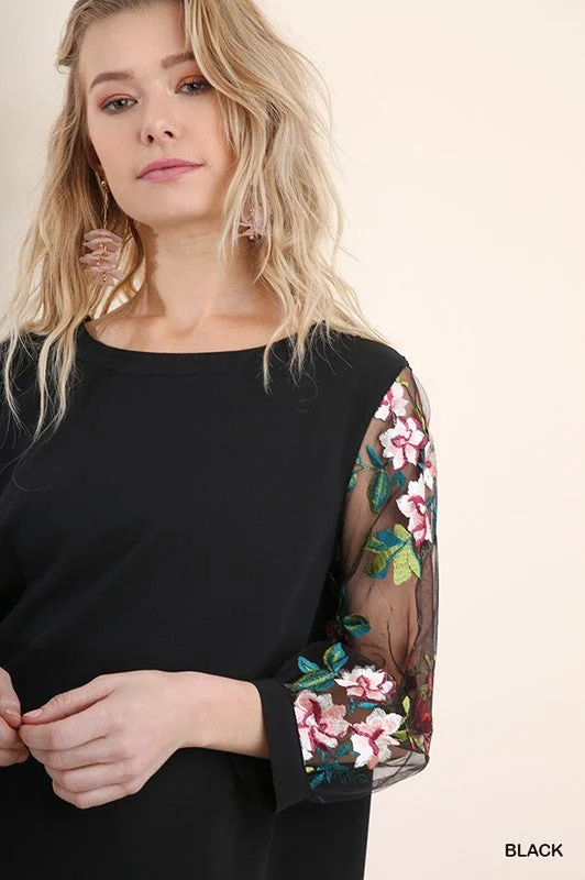 Embroidered Puff Sleeve Blouse