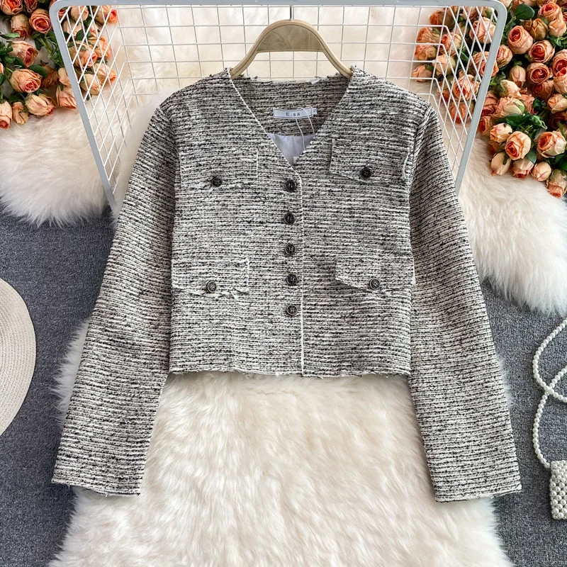 Small fragrance woven short V-neck coat for women  1676