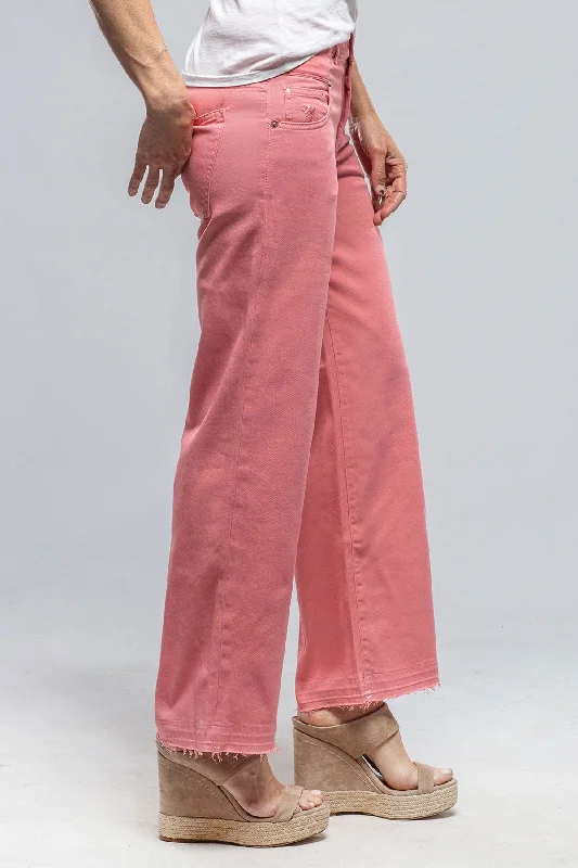 Elisa Open Hem Jean In Coral